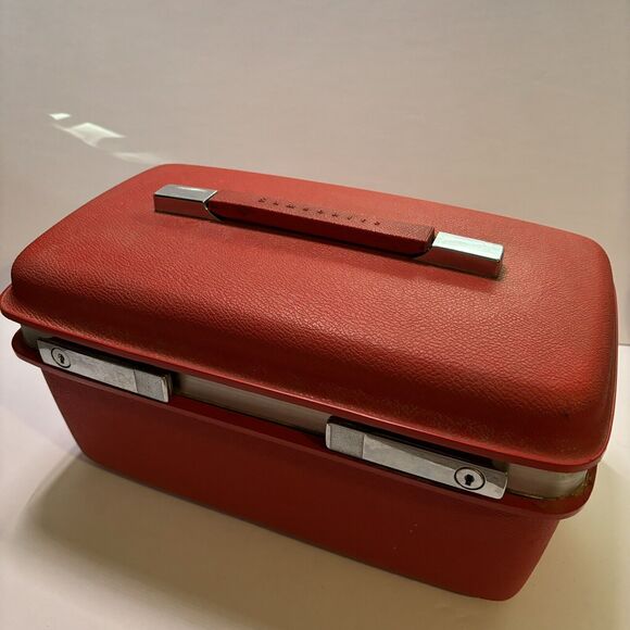 Rare Samsonite Saturn Carry On Hard Luggage Red Retro Beautiful Trendy - Picture 1 of 14